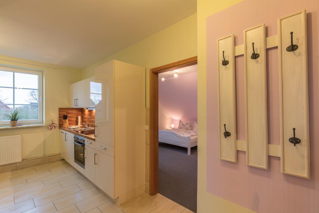 Ferienwohnung Bauernhof Marquardt Fehmarn Exterior foto